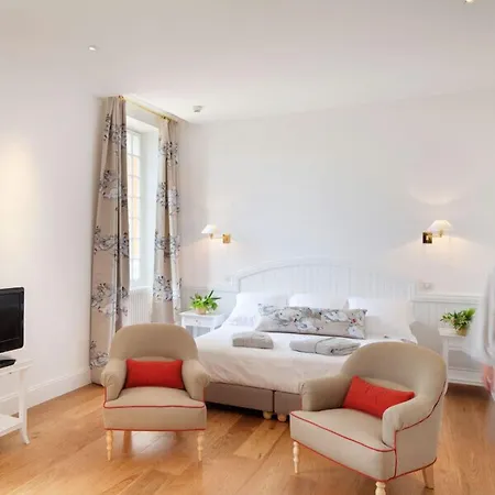 La Bastide En Gascogne מלון ברבוטן-לה-באינס