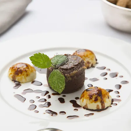 Hotell La Bastide En Gascogne 5*